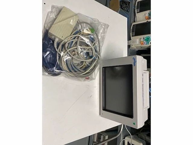 Spacelabs - 90369 - patiënt monitor - afbeelding 2 van  10