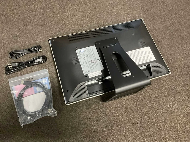 Spacelabs healthcare vt-220xtp2 computer monitor 22” - afbeelding 2 van  7