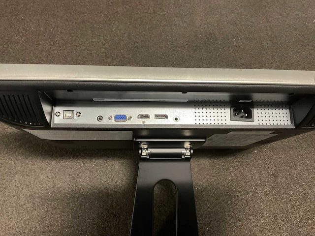 Spacelabs healthcare vt-220xtp2 computer monitor 22” - afbeelding 3 van  7