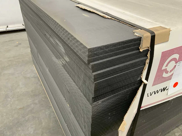 Spanolux - mdf umidax noir plaat 2440x1220x12mm (60x) - afbeelding 2 van  7