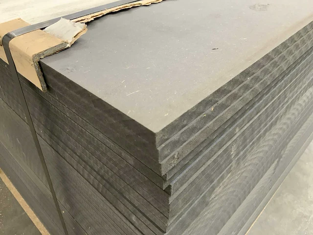 Spanolux - mdf umidax noir plaat 2440x1220x12mm (60x) - afbeelding 4 van  7