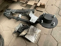 Spare tire retainer - afbeelding 1 van  4