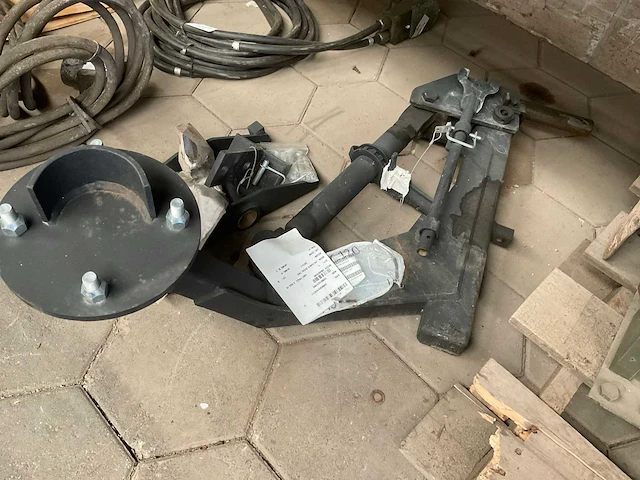 Spare tire retainer - afbeelding 2 van  4