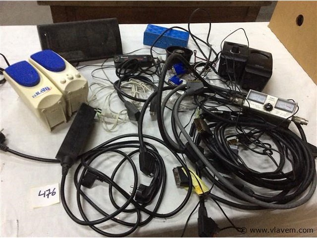 Speakers en kabels divers - afbeelding 1 van  4