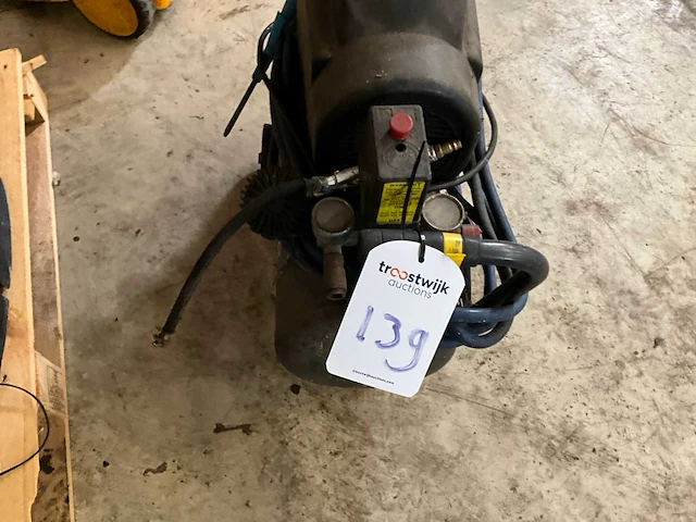 Specair luchtcompressor - afbeelding 4 van  6