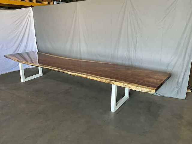 Special epoxy vergadertafel 500 cm - afbeelding 12 van  25