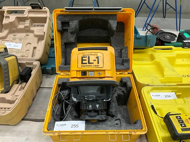 Spectra el-1 bouwlaser - afbeelding 1 van  4