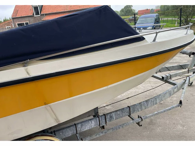 Speedboat browning malibu, 46-48-yb (exclusief trailer) - afbeelding 6 van  20