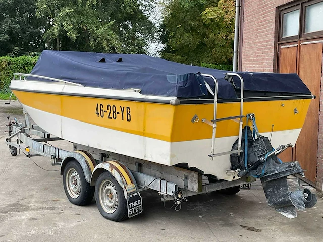 Speedboat browning malibu, 46-48-yb (exclusief trailer) - afbeelding 12 van  20