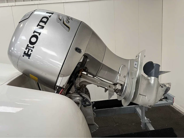 Speedboot - honda four stroke 90 pk - excl. trailer - afbeelding 3 van  27