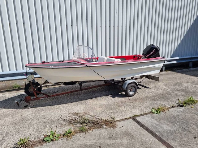 Speedboot + 15 pk mercuri buitenboordmotor - met trailer - speedboot - afbeelding 2 van  25