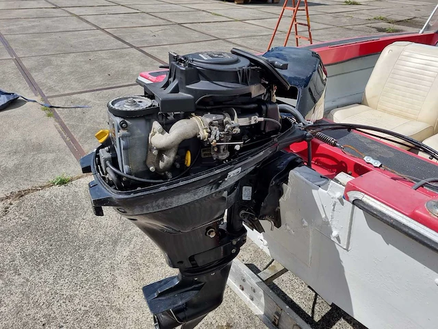 Speedboot + 15 pk mercuri buitenboordmotor - met trailer - speedboot - afbeelding 3 van  25