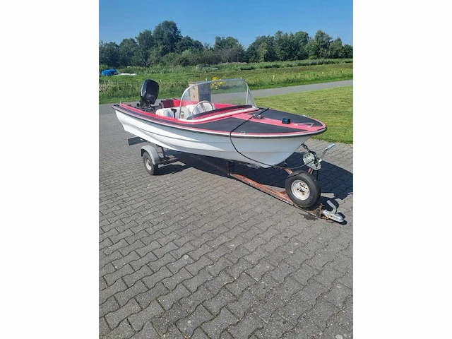 Speedboot + 15 pk mercuri buitenboordmotor - met trailer - speedboot - afbeelding 8 van  25