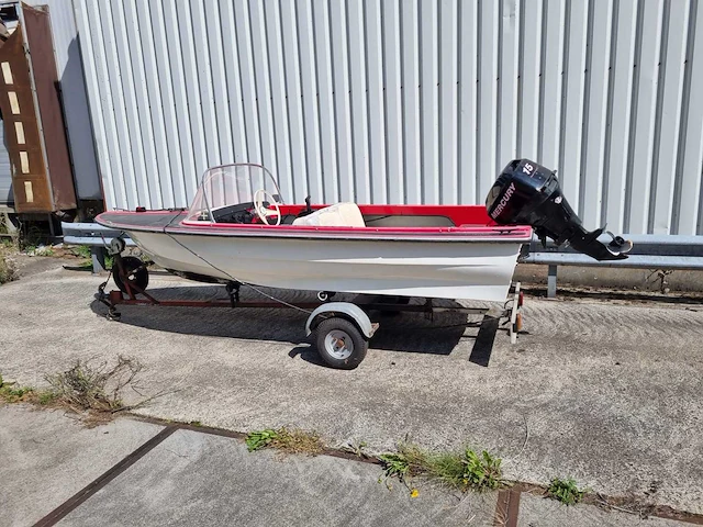 Speedboot + 15 pk mercuri buitenboordmotor - met trailer - speedboot - afbeelding 24 van  25
