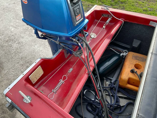 Speedboot met boottrailer - afbeelding 9 van  22