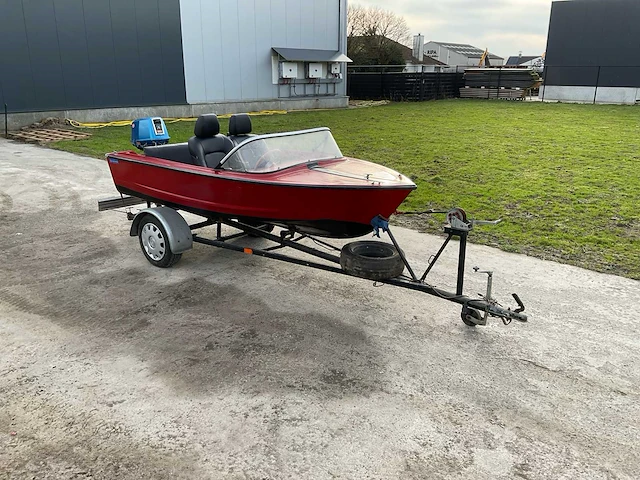 Speedboot met boottrailer - afbeelding 12 van  22