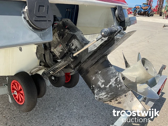 Speedboot met boottrailer - afbeelding 8 van  34