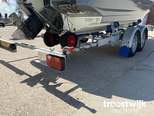 Speedboot met boottrailer - afbeelding 18 van  34