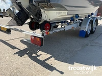 Speedboot met boottrailer - afbeelding 18 van  34