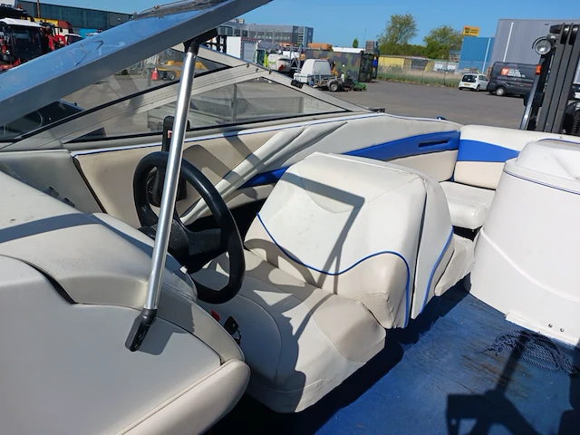 Speedboot met stallingstrailer, wellcraft, excel, wit/blauw - afbeelding 15 van  66