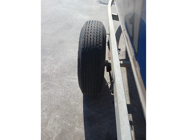 Speedboot met stallingstrailer, wellcraft, excel, wit/blauw - afbeelding 55 van  66