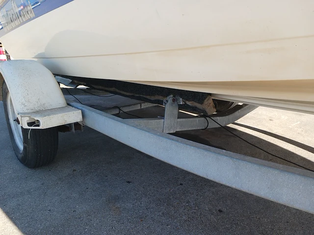 Speedboot met stallingstrailer, wellcraft, excel, wit/blauw - afbeelding 63 van  66