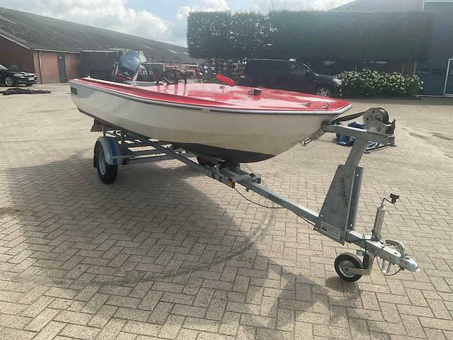 Speedboot met trailer 40 pk yamaha - afbeelding 16 van  22