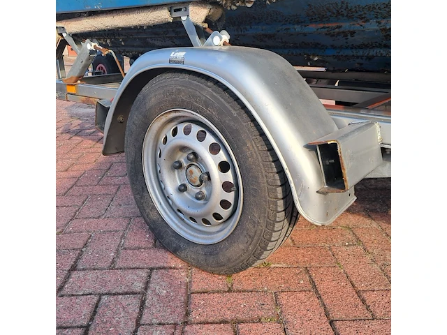Speedboot met trailer en buitenboordmotor, vega, 405, blauw - afbeelding 10 van  28