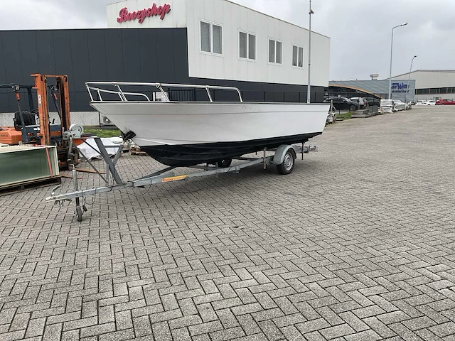 Speedboot met trailer - afbeelding 4 van  10