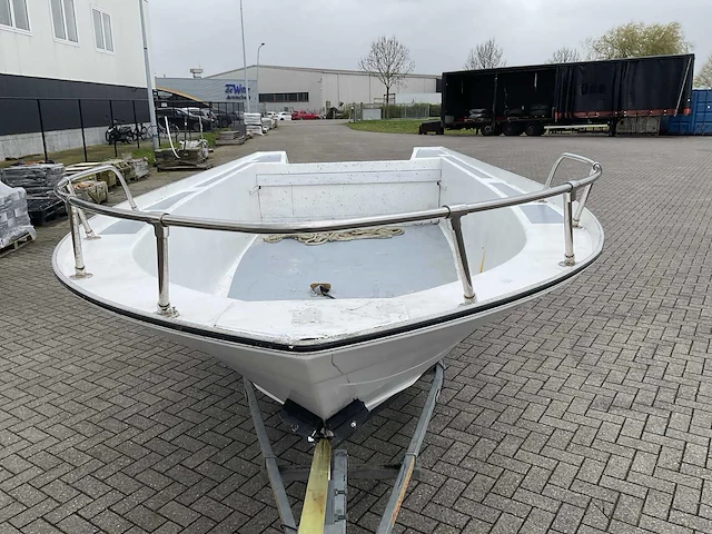 Speedboot met trailer - afbeelding 8 van  10