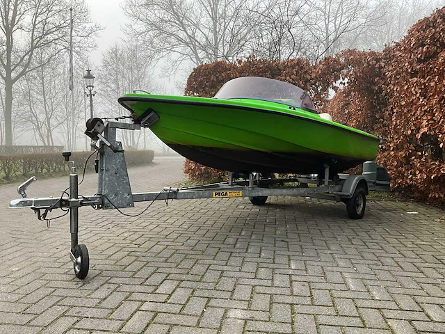 Speedboot + trailer - afbeelding 1 van  28