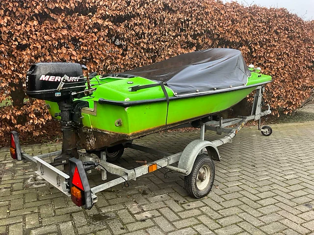 Speedboot + trailer - afbeelding 26 van  28