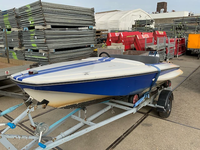 Speedboot - afbeelding 22 van  28