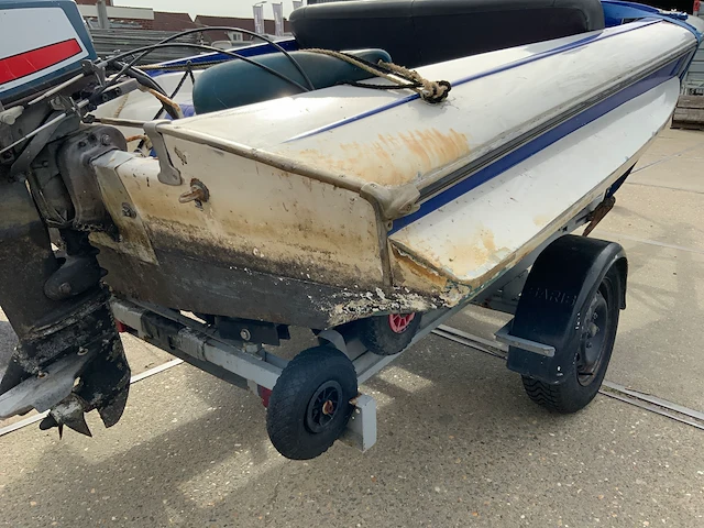 Speedboot - afbeelding 25 van  28