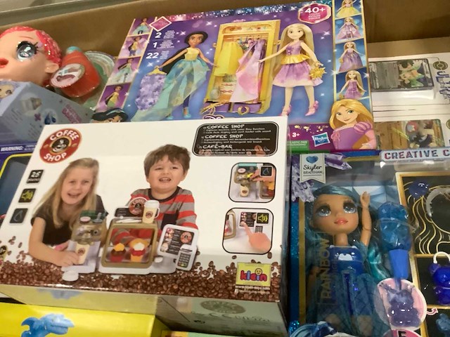 Speelgoed - o.a lego, dysney junior en marvel - afbeelding 6 van  8