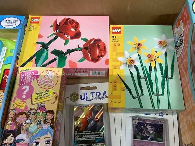 Speelgoed - o.a lego, dysney junior en pokemon - afbeelding 2 van  8