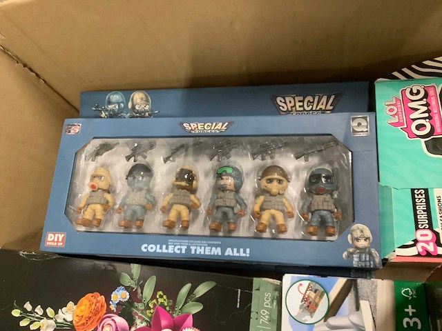 Speelgoed - o.a lego, lol en my little pony - afbeelding 6 van  10