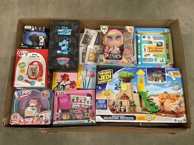 Speelgoed - o.a lego, lol en pokemon - afbeelding 1 van  8
