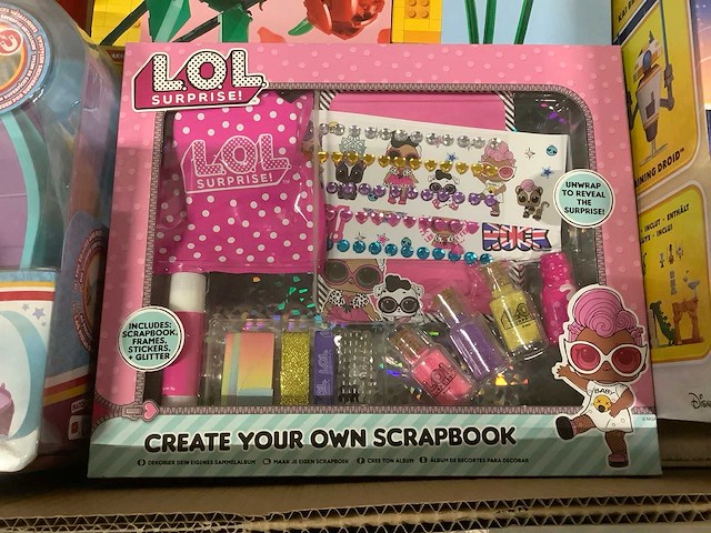 Speelgoed - o.a lego, lol en pokemon - afbeelding 2 van  8