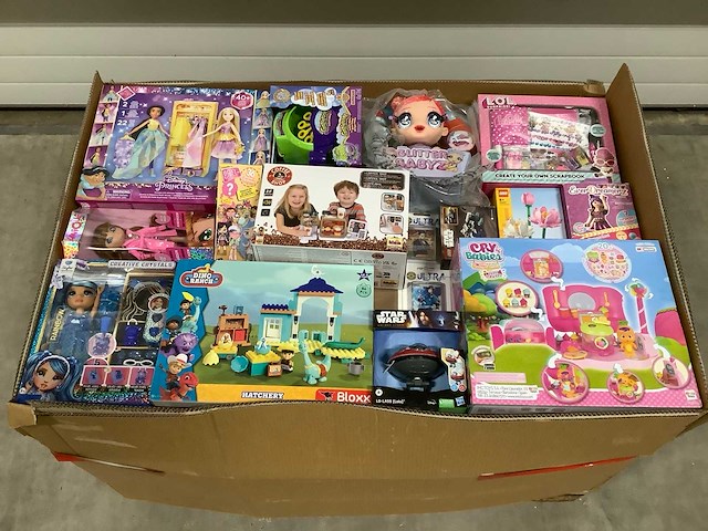 Speelgoed - o.a lego, star wars en lol - afbeelding 1 van  8