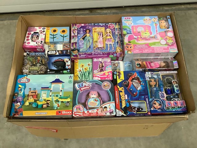 Speelgoed - o.a lego, star wars en marvel - afbeelding 1 van  8