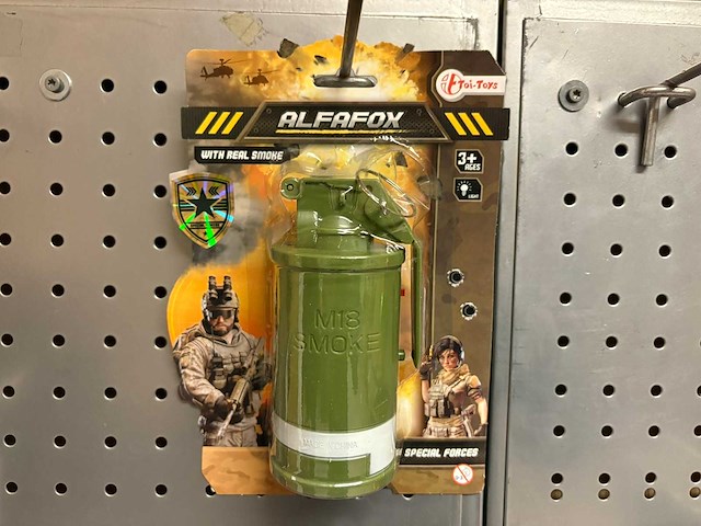 Speelgoed granaat (400x) - afbeelding 1 van  1