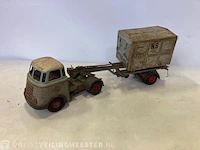 Speelgoed in houten krat tonka, mecano, marxi, arnold kikker en brooklyn - afbeelding 15 van  29