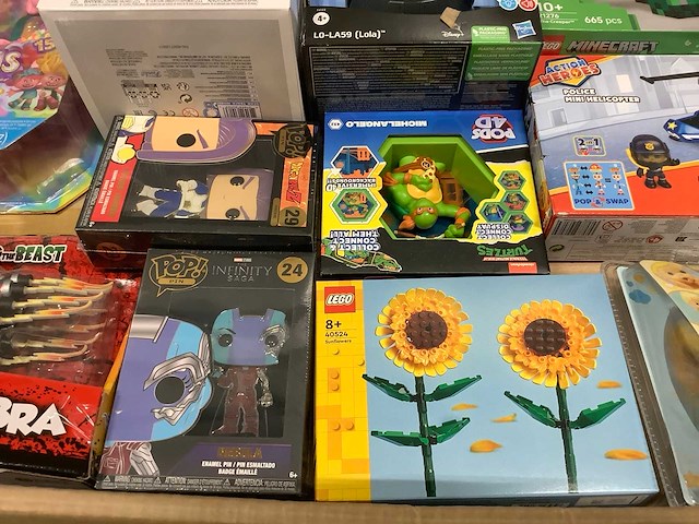 Speelgoed met o.a lego, playmobiel en vtech - 143 stuks - afbeelding 3 van  10