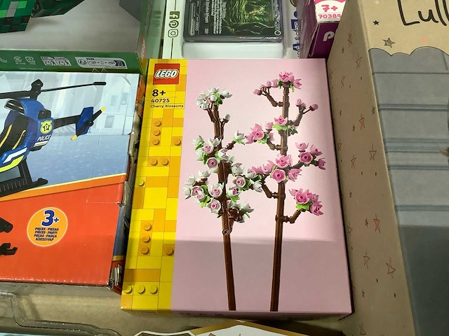 Speelgoed met o.a lego, playmobiel en vtech - 143 stuks - afbeelding 4 van  10