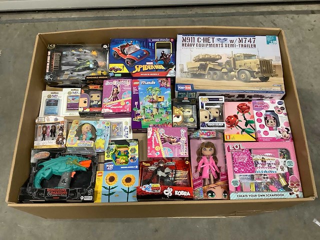 Speelgoed met o.a lego, playmobiel en vtech - 144 stuks - afbeelding 1 van  10