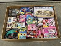 Speelgoed met o.a lego, playmobiel en vtech - 144 stuks - afbeelding 1 van  10