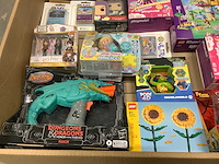 Speelgoed met o.a lego, playmobiel en vtech - 144 stuks - afbeelding 5 van  10