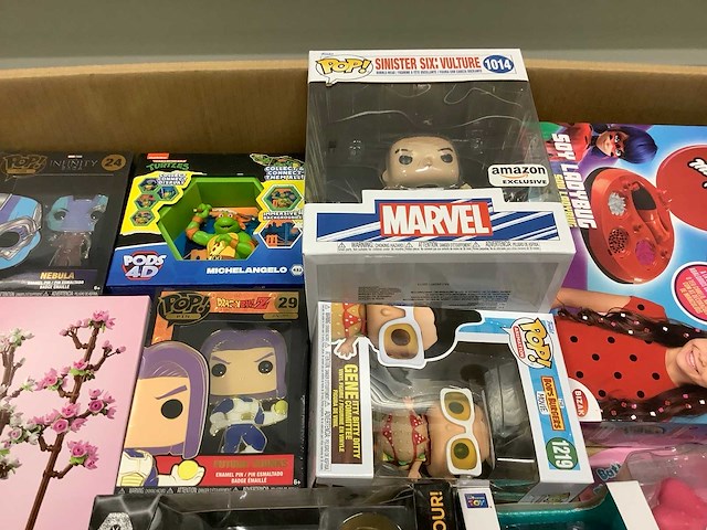 Speelgoed met o.a lego, playmobiel en vtech - 157 stuks - afbeelding 4 van  10