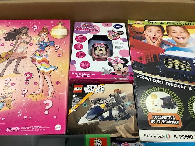 Speelgoed met o.a lego, playmobiel en vtech - 353 stuks - afbeelding 5 van  9